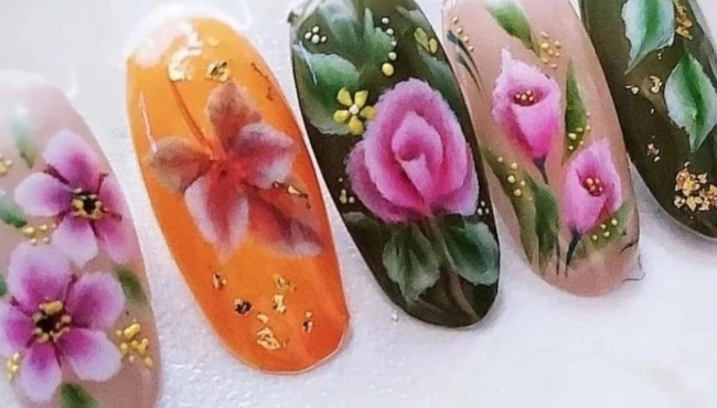Impariamo l'One Stroke | Corso di Nail Art